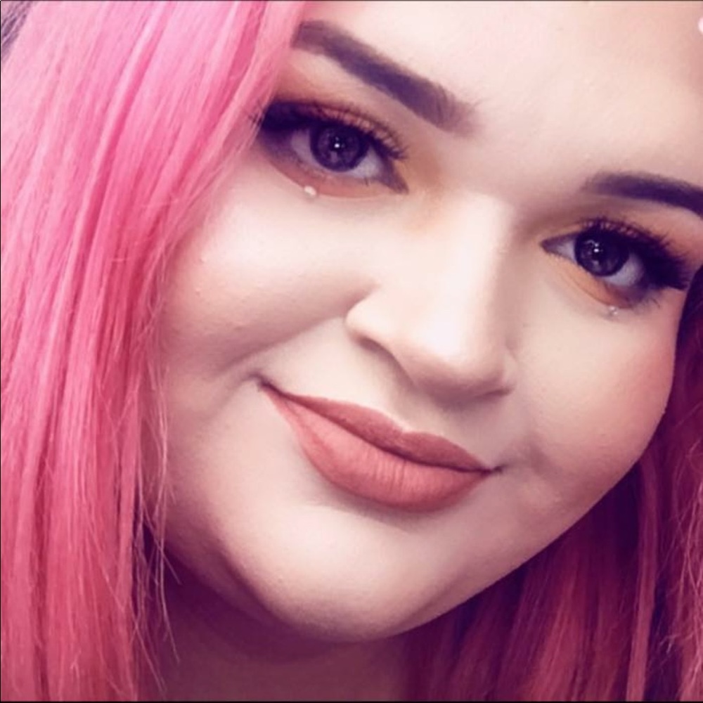 Meet your Posher, Marie